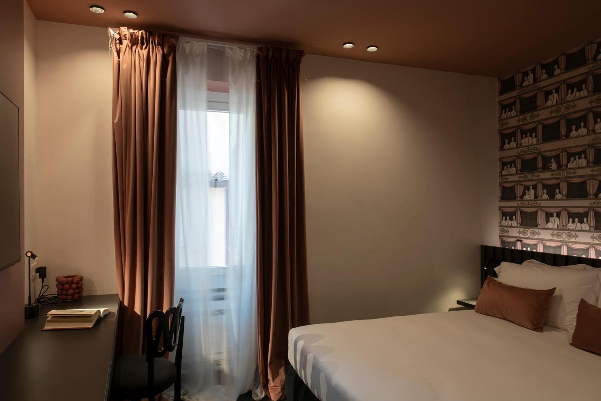 Colonna Suite Del Corso Рим Екстериор снимка