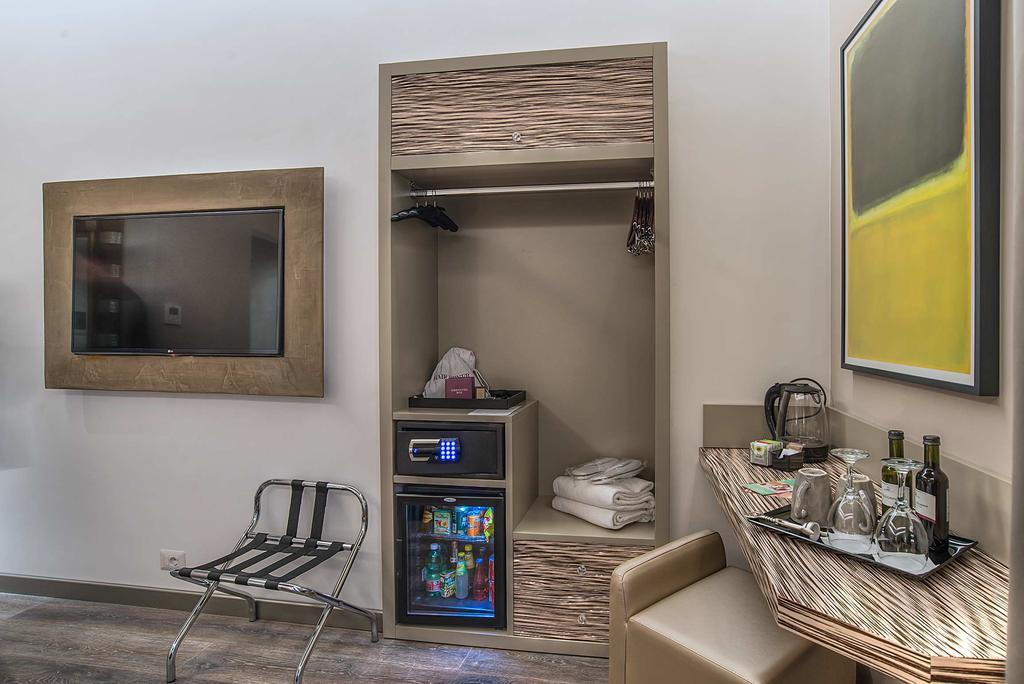 Colonna Suite Del Corso Рим Екстериор снимка