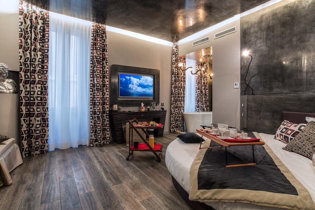 Colonna Suite Del Corso Рим Екстериор снимка