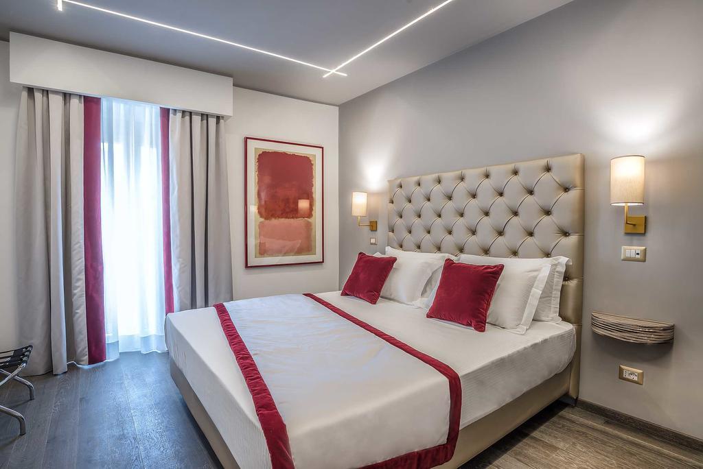 Colonna Suite Del Corso Рим Екстериор снимка