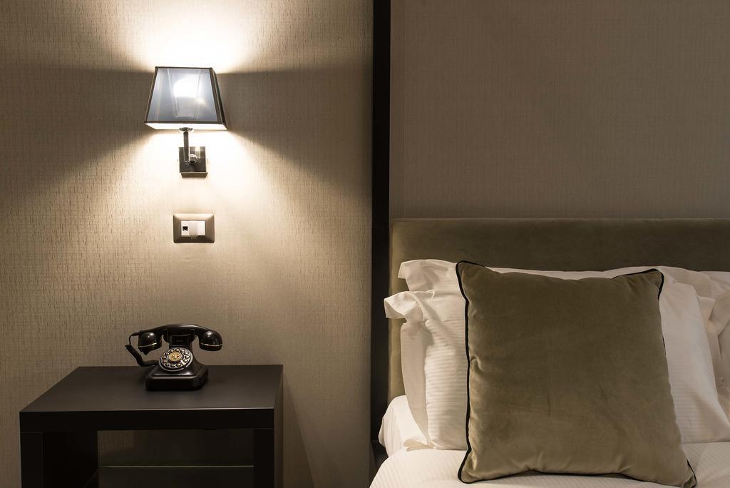 Colonna Suite Del Corso Рим Екстериор снимка